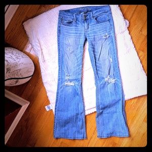 ❌SOLD❌ AEO Distressed Wide Leg Hipster Jeans